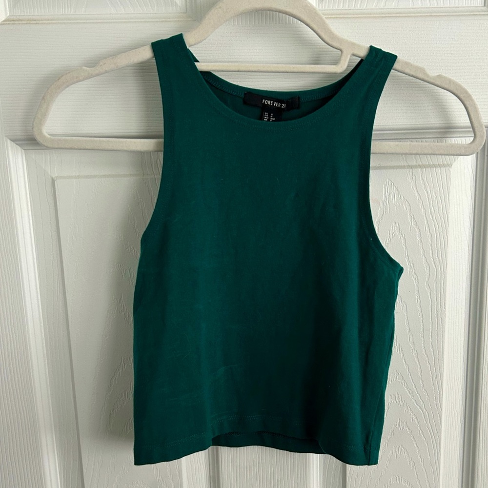 ✨ Forever 21 Cropped Tank Top